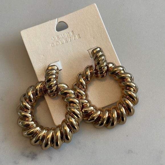 Earrings - Picture 3 of 3